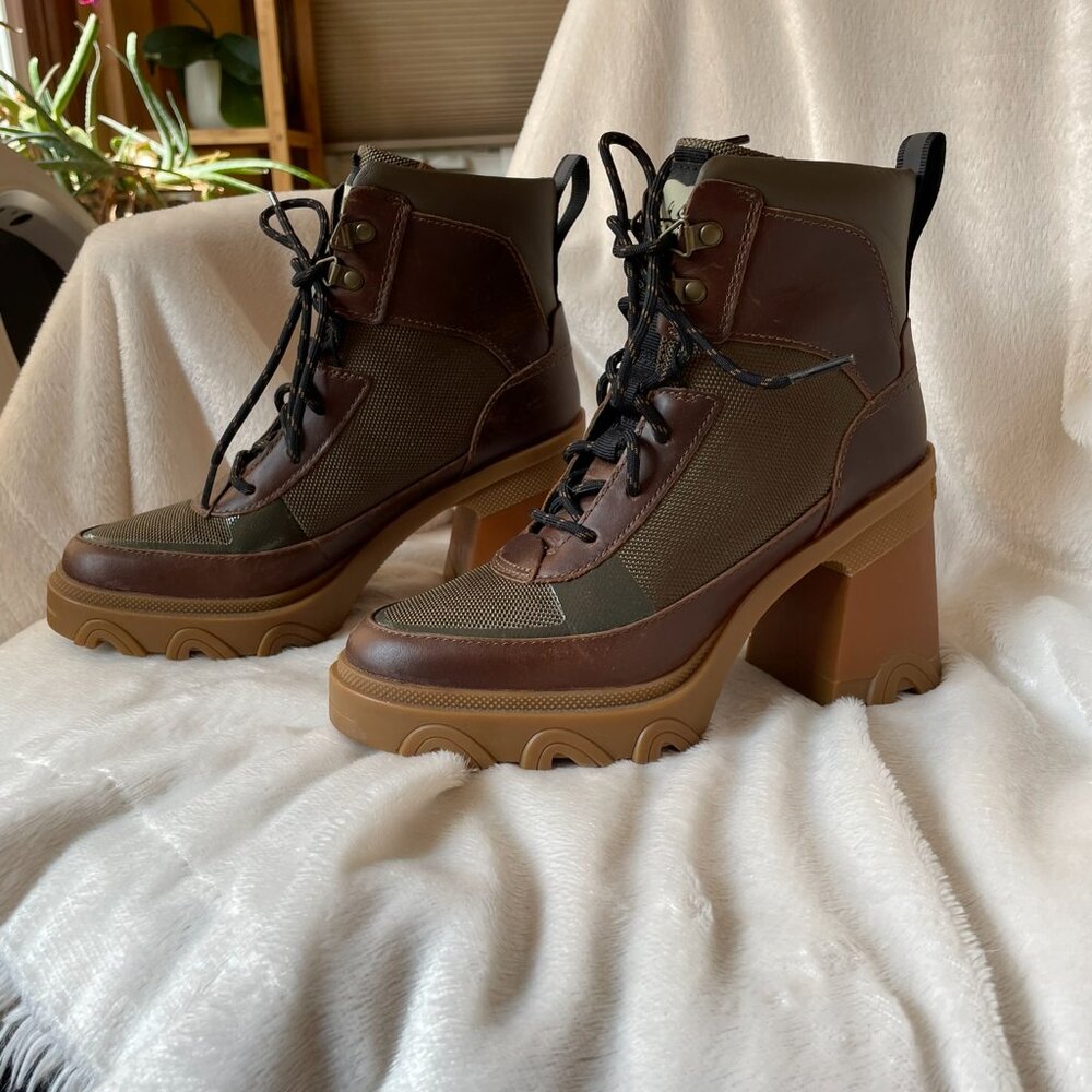 NWOT Sorel BREX Lace Bootie